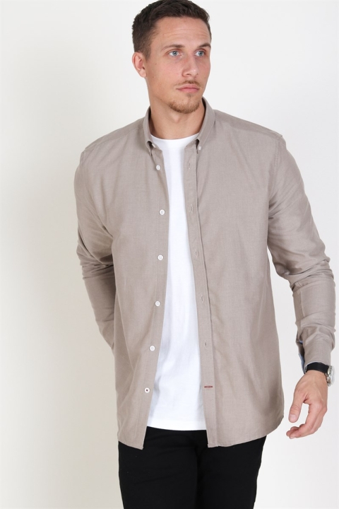 Tailored & Originals New London Chemises Sand