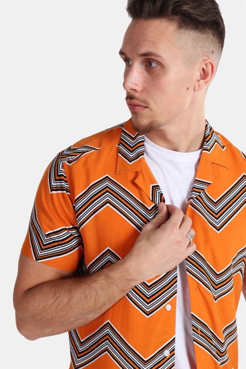 Redefined Rebel Jonathan Chemises Trend Hawaiian Sunset